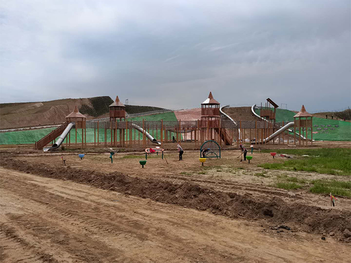 <b>甘肅皋蘭縣戶外滑雪場(chǎng)非標(biāo)游樂項(xiàng)目</b>